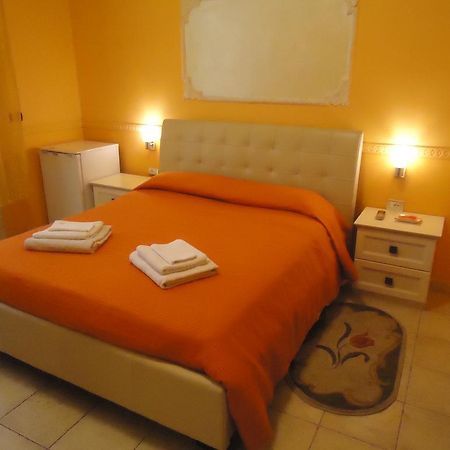 Hotel Gorizia คาตาเนีย ภายนอก รูปภาพ