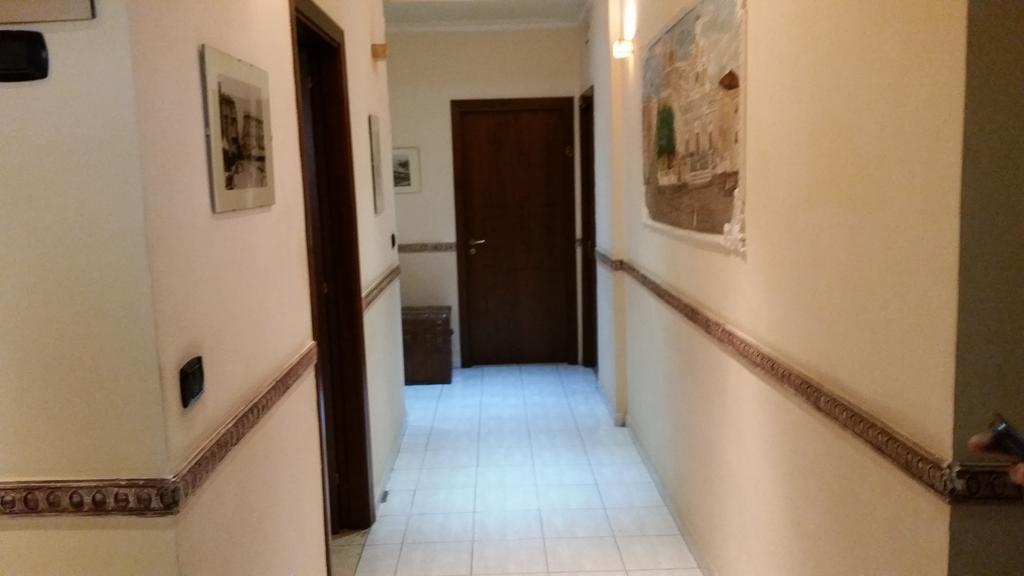 Hotel Gorizia คาตาเนีย ภายนอก รูปภาพ