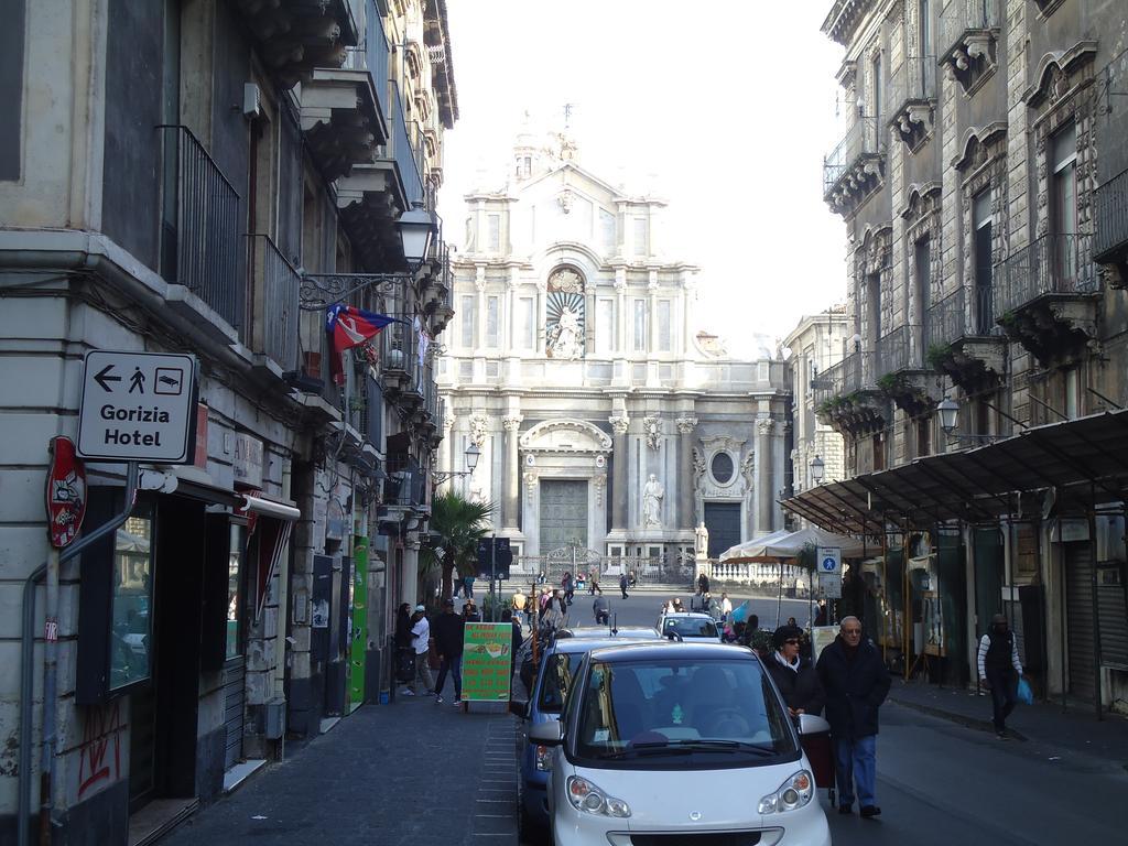 Hotel Gorizia คาตาเนีย ภายนอก รูปภาพ