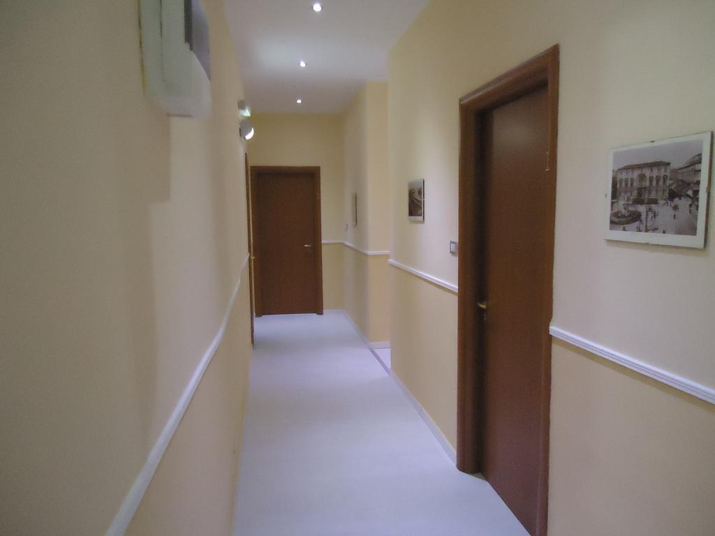Hotel Gorizia คาตาเนีย ภายนอก รูปภาพ